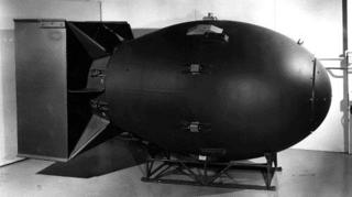 長崎に落とされたプルトニウム型原爆ファットマン.jpg